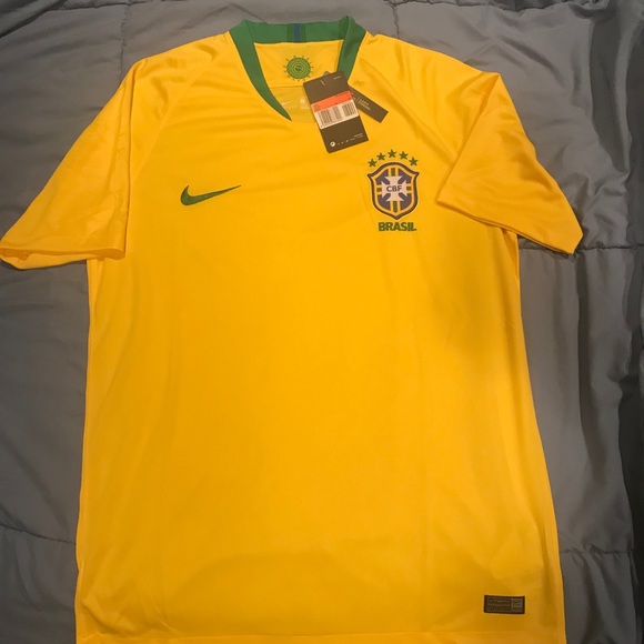 Brazil World Cup jersey. NWT. - Picture 4 of 6